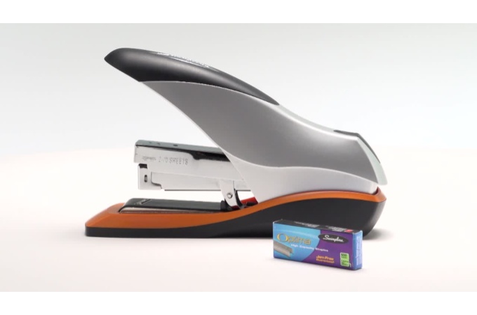 Swingline® Optima® 40 Desk Stapler, Reduced Effort, 40 Sheets, Silver - 40  Sheets Capacity - 210 Staple Capacity - Full Strip - 1/4 Staple Size -  Silver, Black S7087845 SWI87845 pg.1492. 074711878456