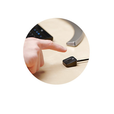 采用 Match-in-Sensor™ 指纹技术加密的端到端安全性